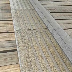 郴州黄金麻盲道石 盲条