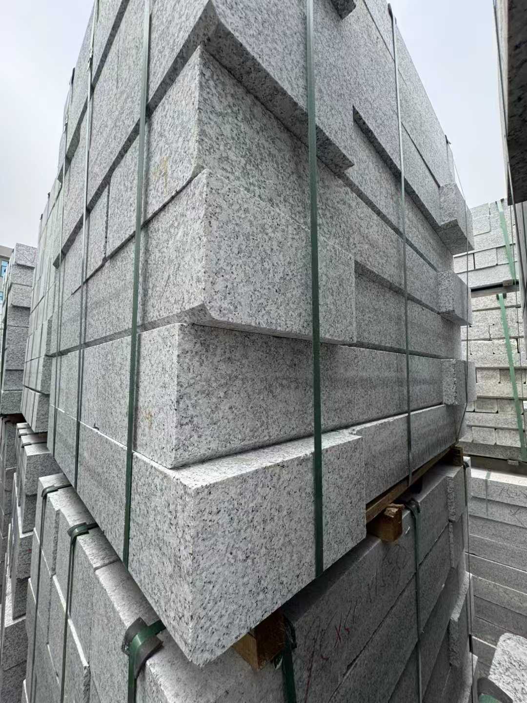 郴州芝麻白路牙石 马路牙子